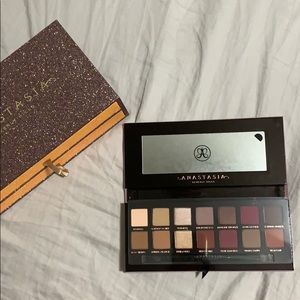 New Anastasia Eyeshadow Palette+shining drawer